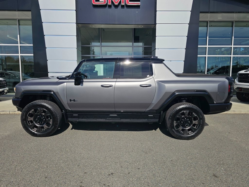 Used 2026 GMC Hummer EV 4x4 Crew Cab w/ Carbon Fiber Edition Package image 4