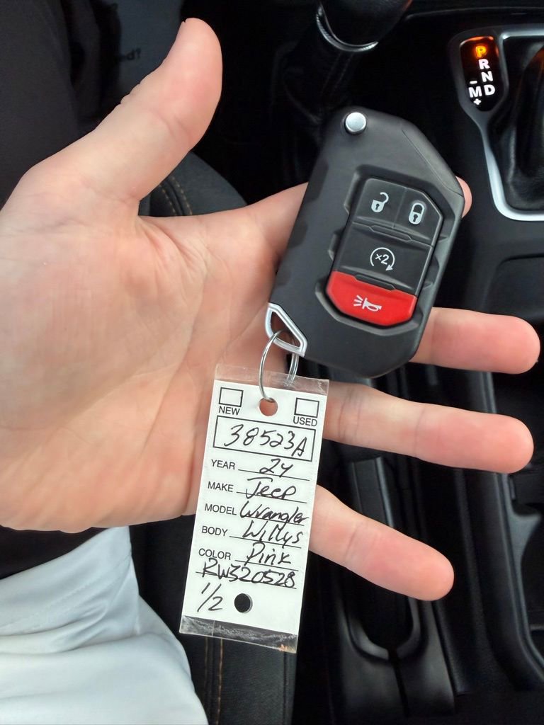 Used 2024 Jeep Wrangler Willys image 43