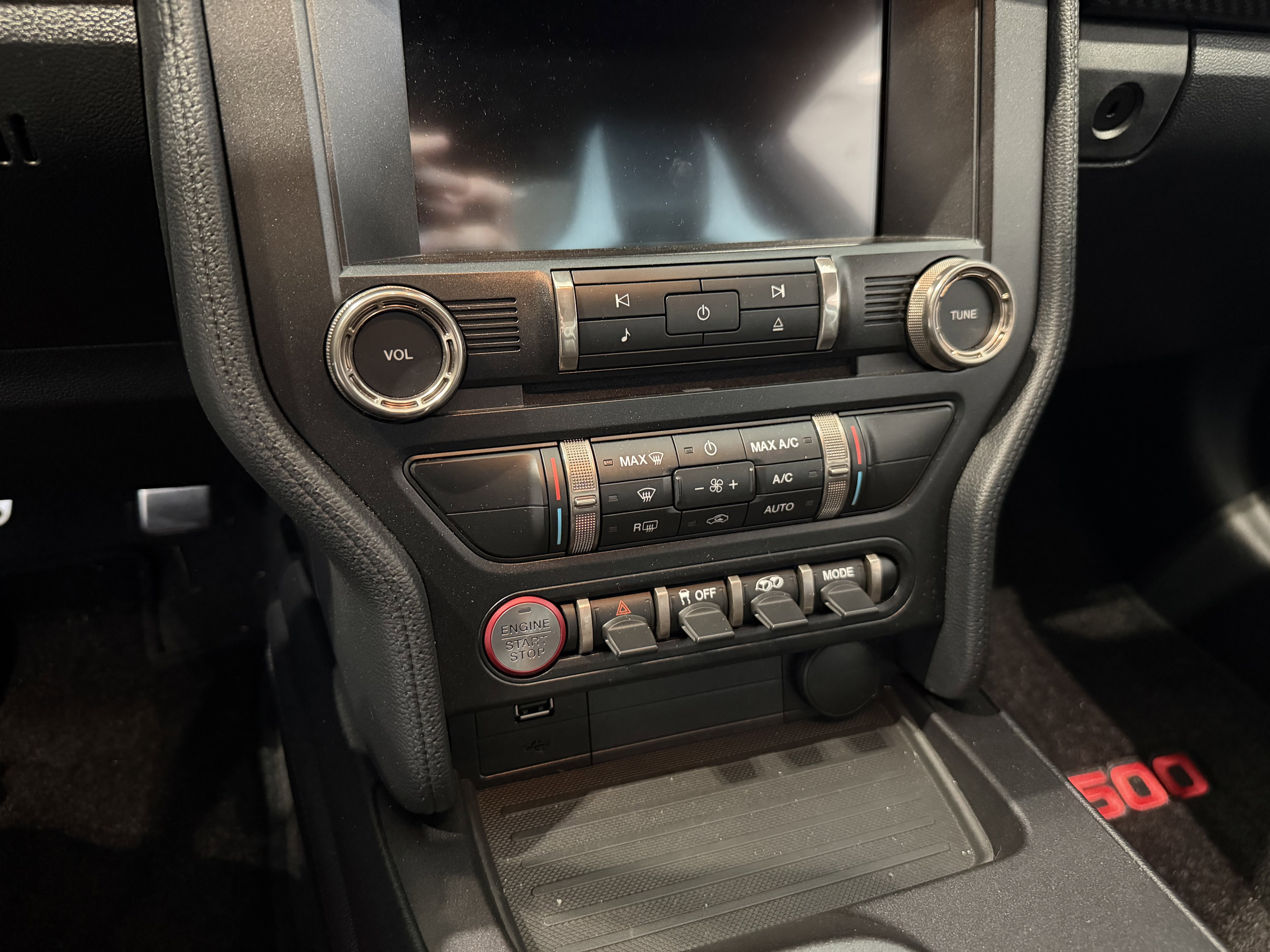 Used 2020 Ford Mustang Shelby GT500 w/ Carbon Fiber Track Pack image 11