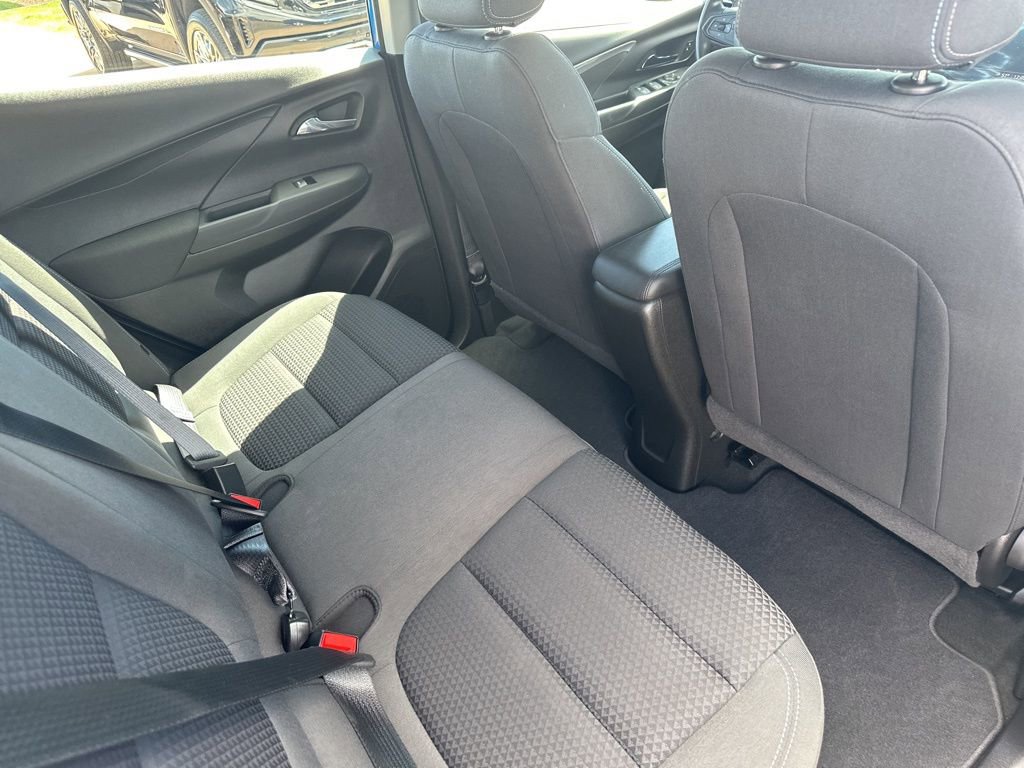 Used 2022 Chevrolet Bolt LT FWD image 25