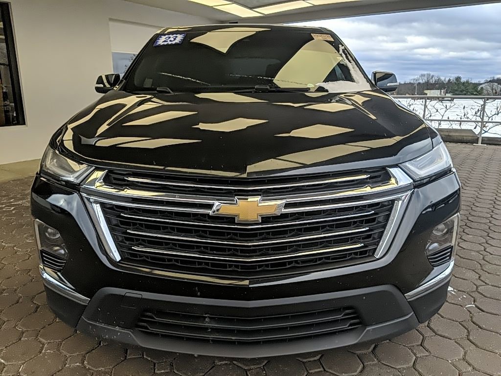 Used 2023 Chevrolet Traverse LT w/ LPO, Floor Liner Package image 2
