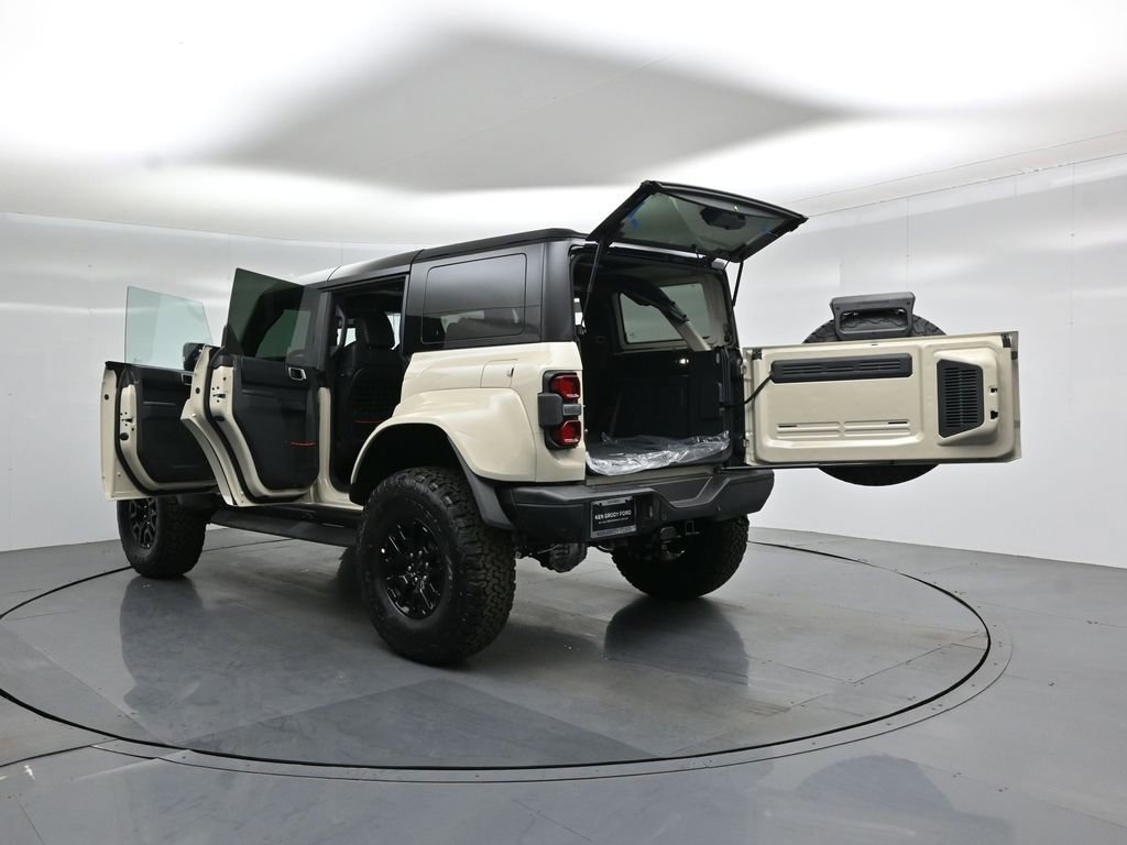 New 2026 Ford Bronco Raptor w/ Interior Carbon Fiber Pack AWD/4WD image 31