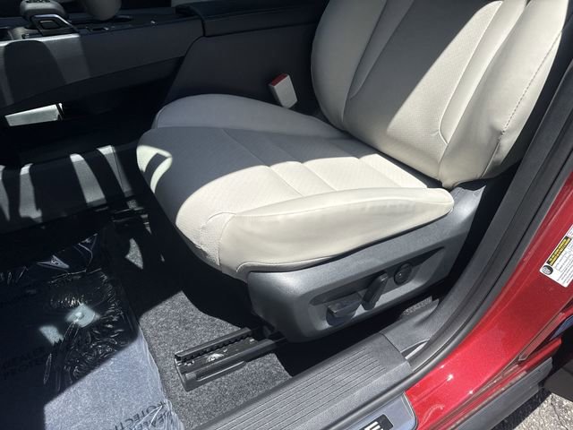 Used 2026 Nissan Rogue SV FWD image 29