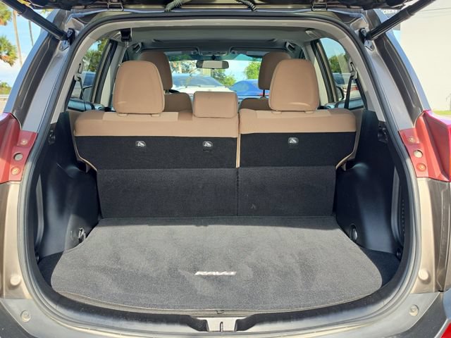 Used 2015 Toyota RAV4 XLE AWD/4WD image 6