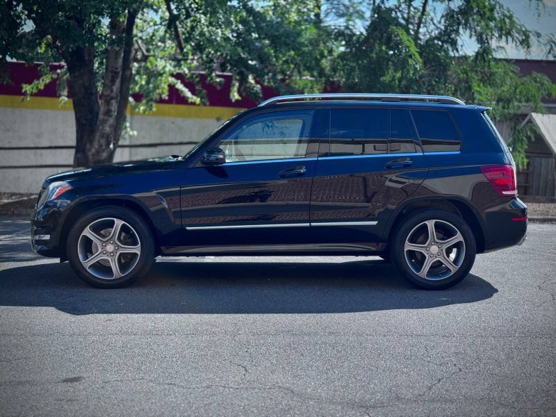 Used 2014 Mercedes-Benz GLK 250 BlueTEC 4MATIC image 4