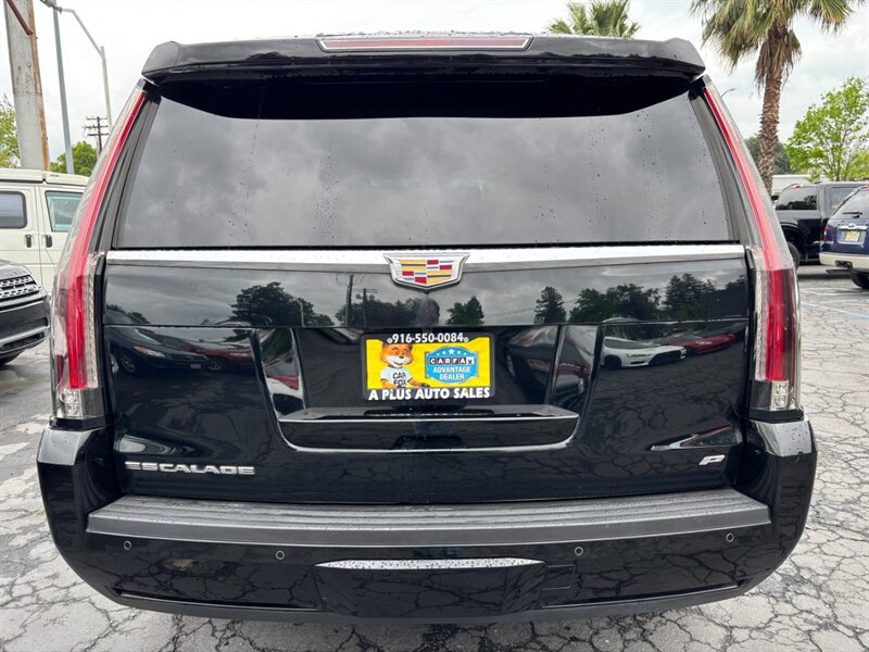 Used 2015 Cadillac Escalade Platinum image 5