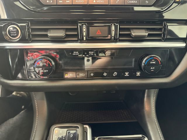 Used 2022 Nissan Pathfinder S image 24