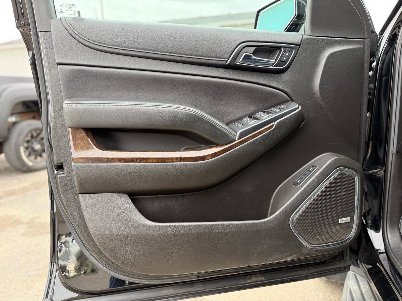 Used 2018 Chevrolet Tahoe LT image 11