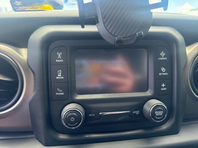 Used 2018 Jeep Wrangler Unlimited Sport AWD/4WD image 19