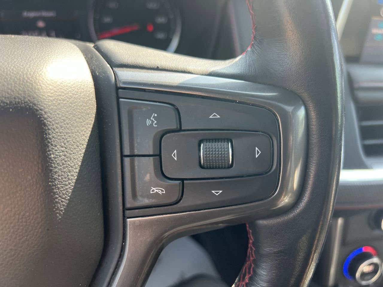 Used 2021 Chevrolet Suburban RST w/ Luxury Package AWD/4WD image 20