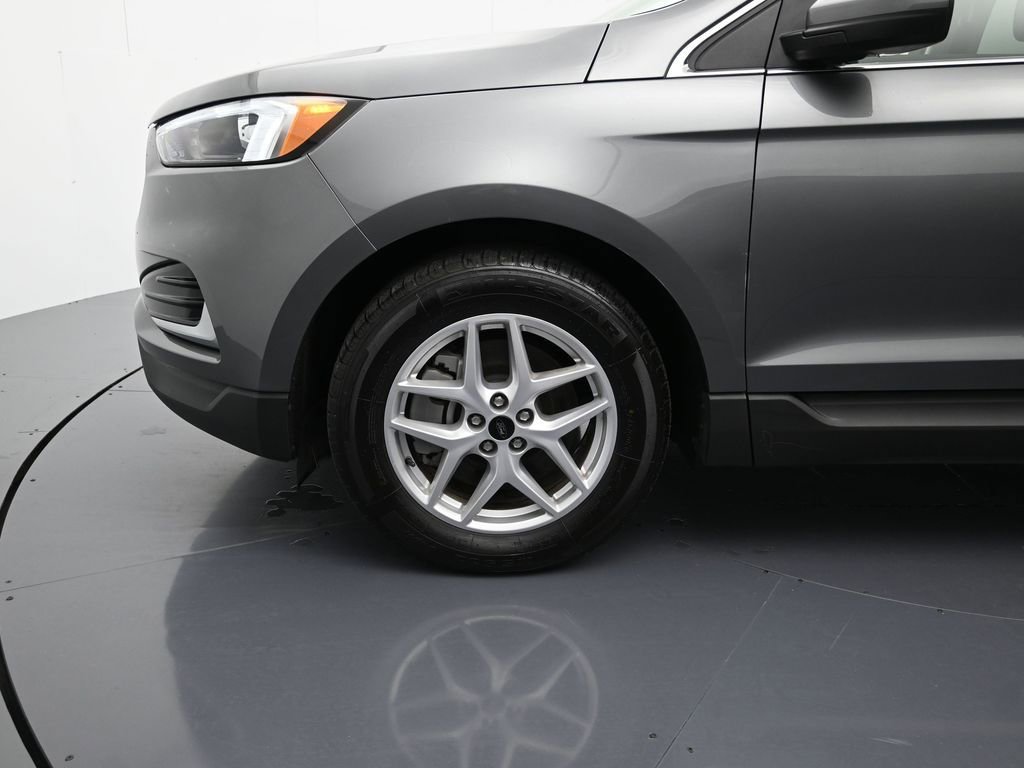 Used 2024 Ford Edge SEL image 10