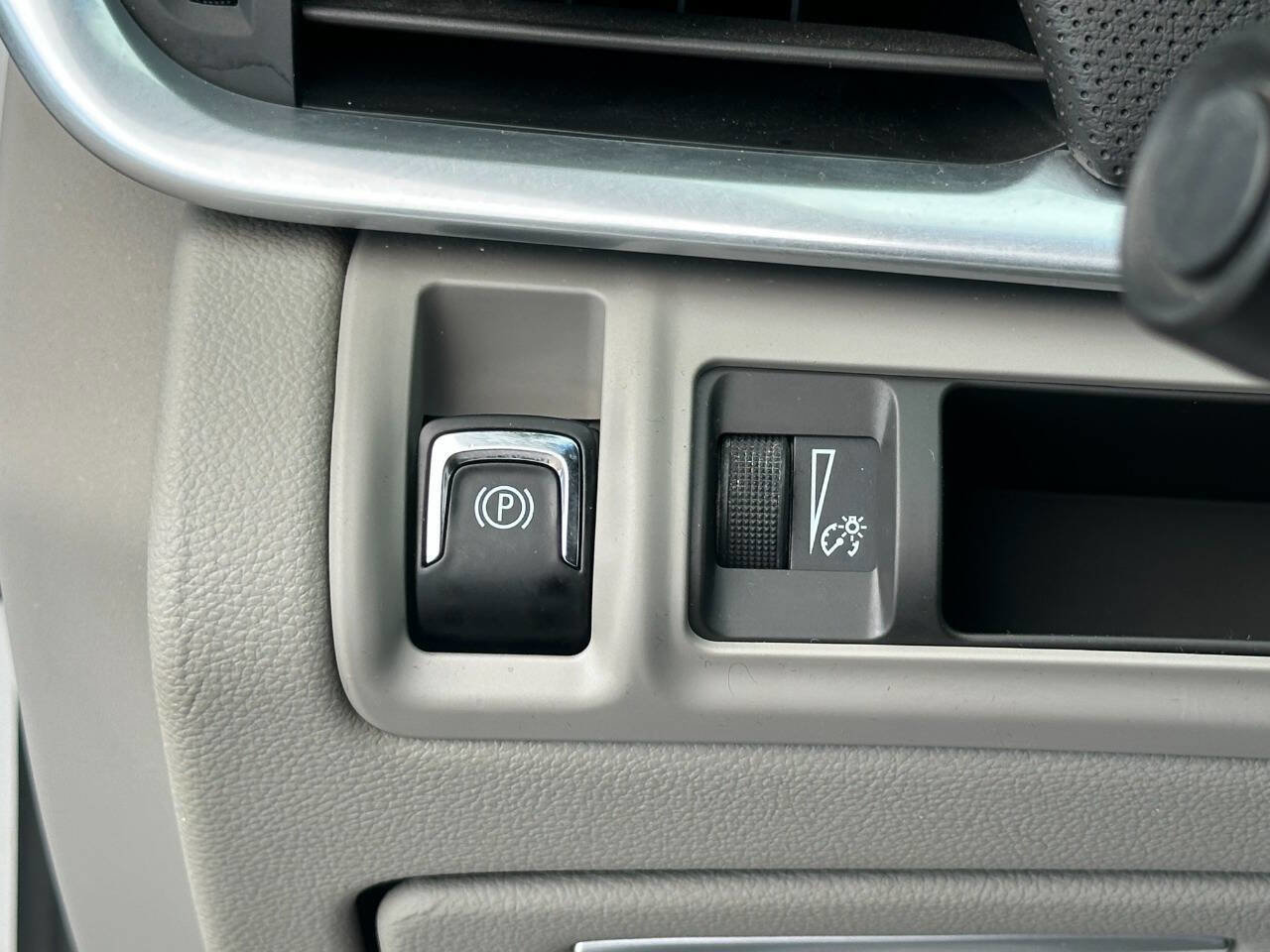 Used 2017 Cadillac XTS Luxury image 29