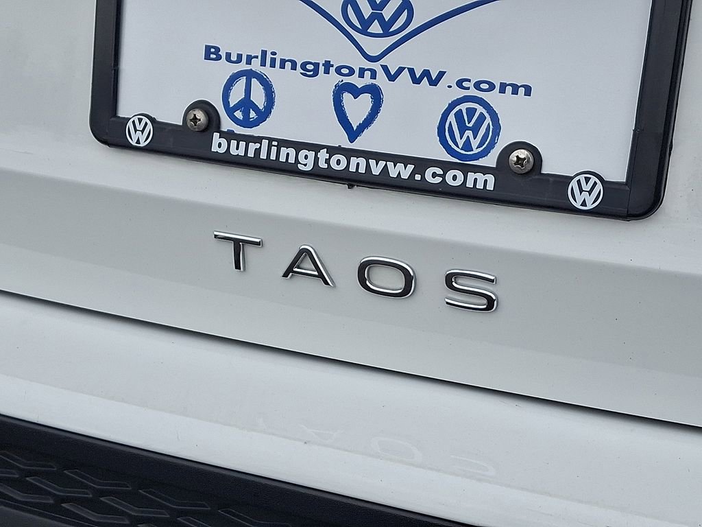 Certified 2025 Volkswagen Taos SE AWD/4WD image 32