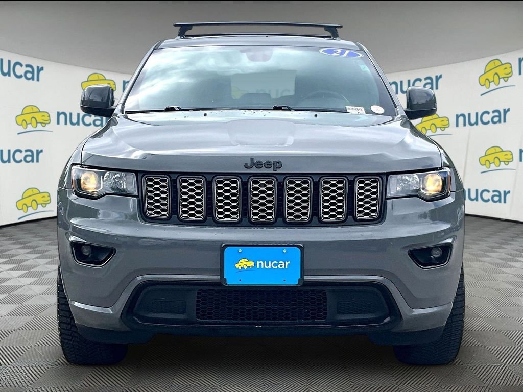 Used 2021 Jeep Grand Cherokee Laredo X AWD/4WD image 2