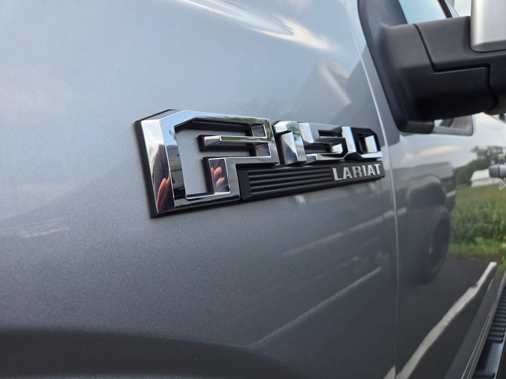 Used 2018 Ford F150 Lariat w/ Equipment Group 502A Luxury AWD/4WD image 4