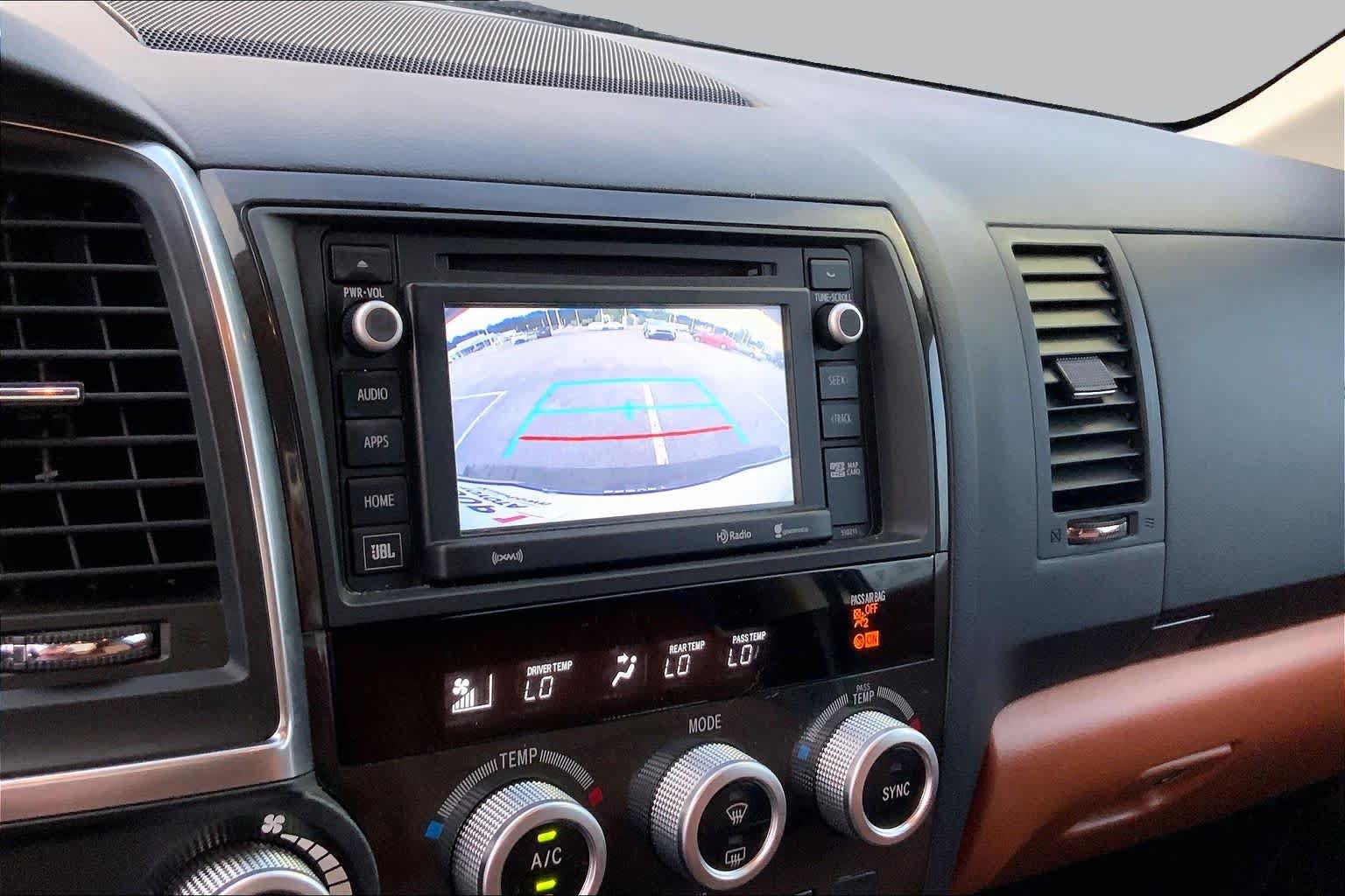 Used 2018 Toyota Sequoia Platinum RWD image 27