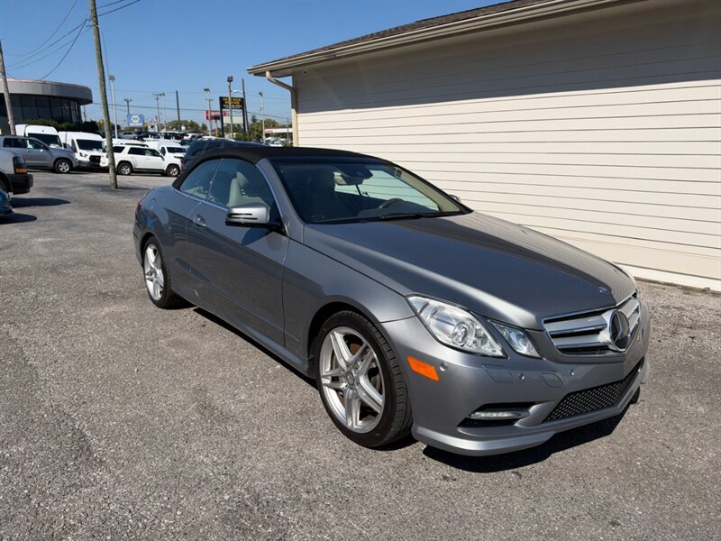 Used 2013 Mercedes-Benz E 550 Cabriolet image 4