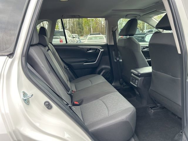 Used 2024 Toyota RAV4 XLE w/ Convenience Package image 18