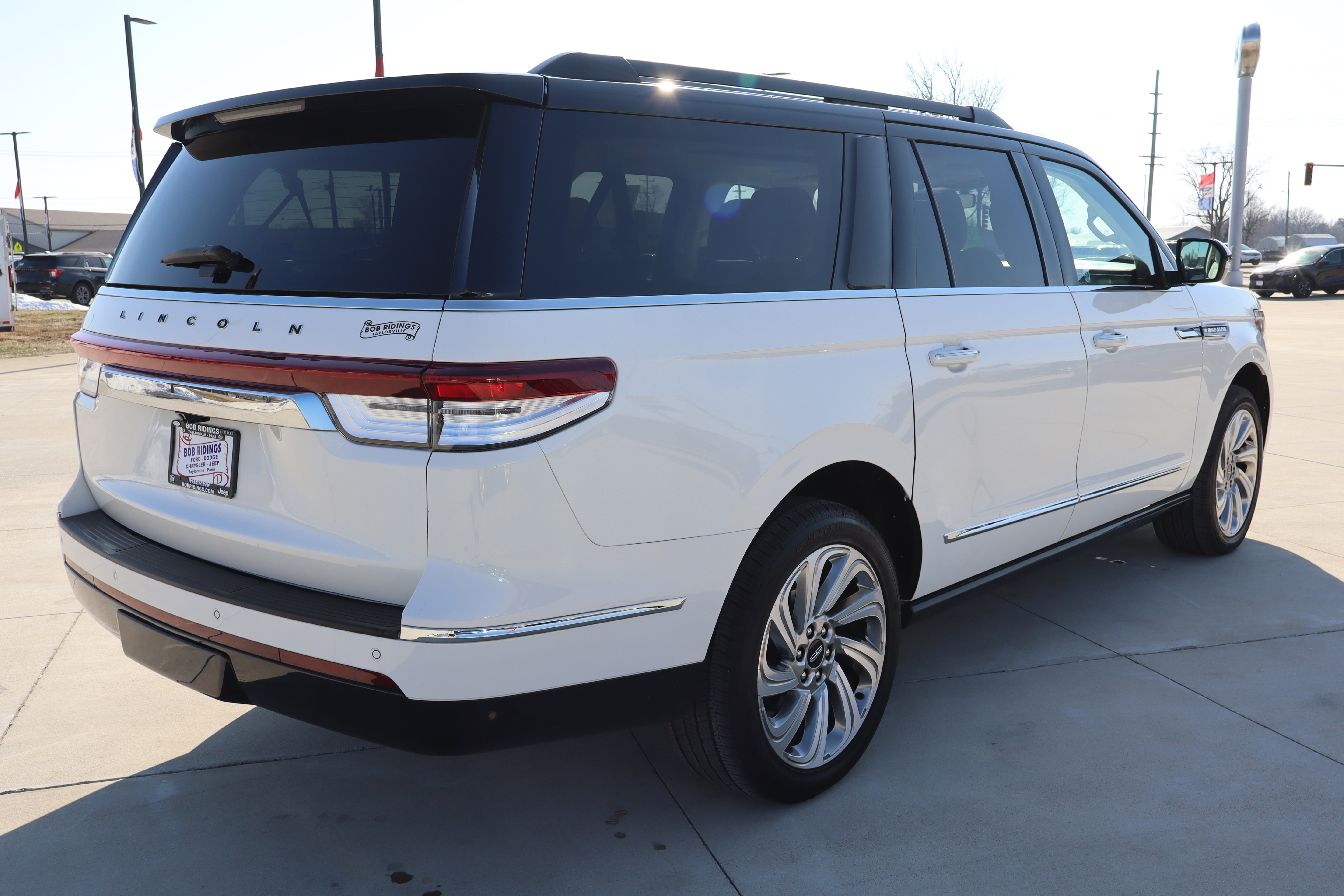 Used 2024 Lincoln Navigator L Black Label AWD/4WD image 6
