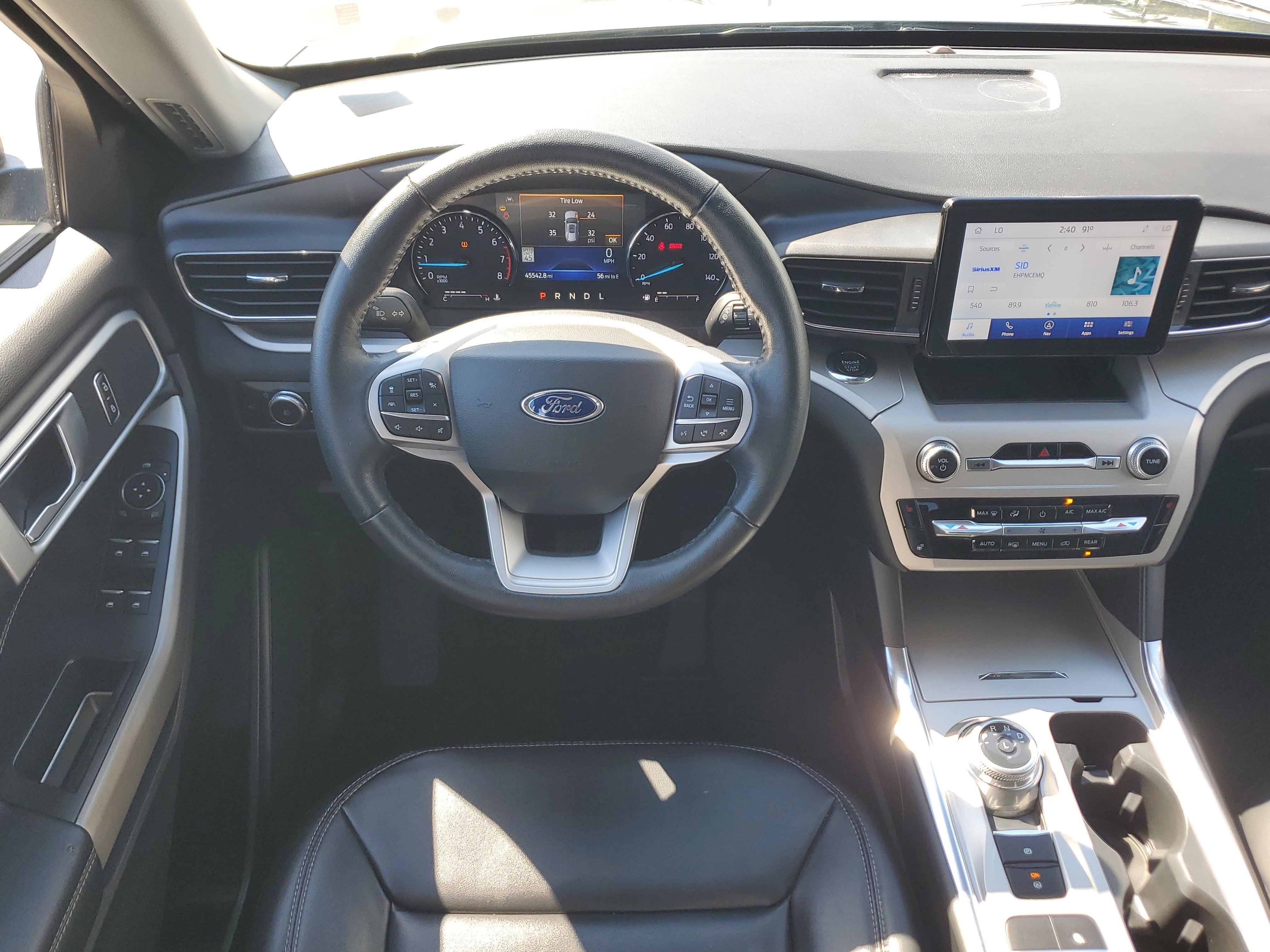 Used 2022 Ford Explorer XLT w/ Equipment Group 202A image 22