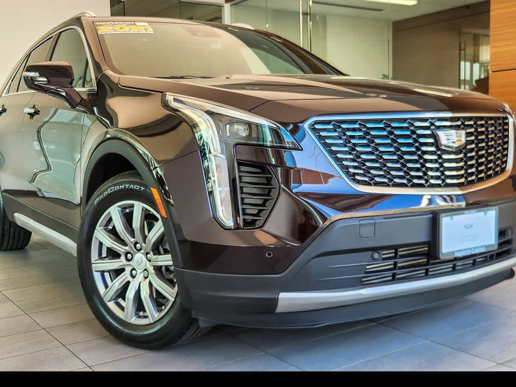 Used 2021 Cadillac XT4 Premium Luxury AWD/4WD image 2