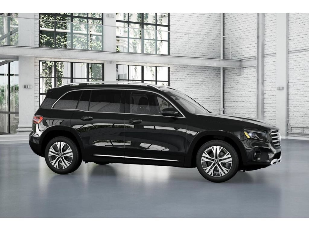 Used 2026 Mercedes-Benz GLB 250 4MATIC image 14