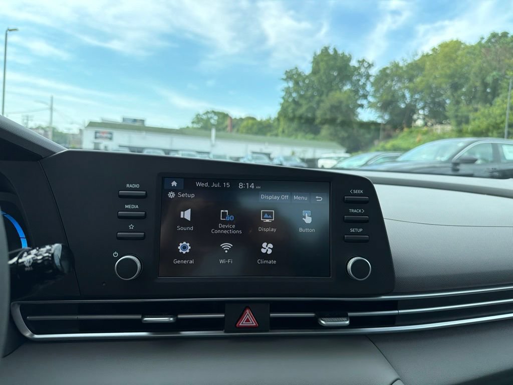 New 2026 Hyundai Elantra SE FWD image 21