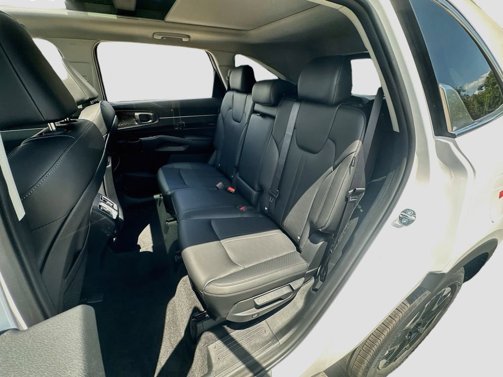 New 2026 Kia Sorento S w/ S Panoramic Sunroof Package FWD image 24