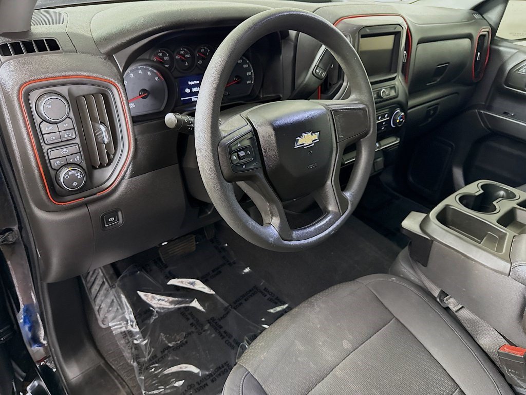 Used 2019 Chevrolet Silverado 1500 Custom w/ Custom Value Package AWD/4WD image 19