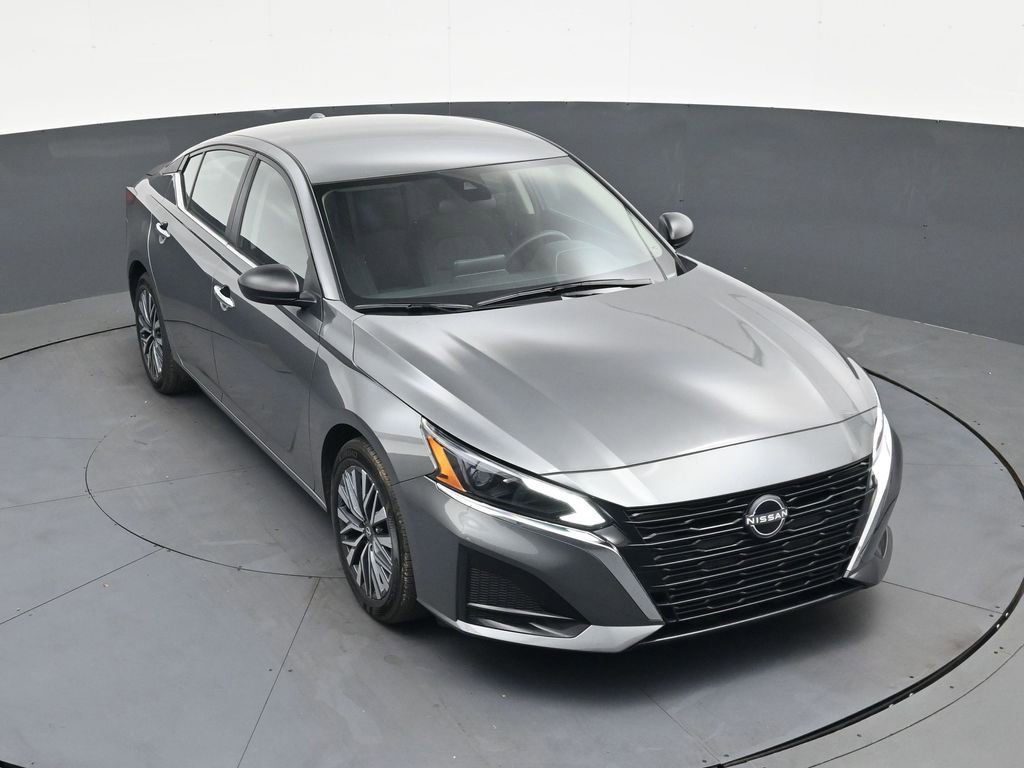 Used 2025 Nissan Altima 2.5 SV image 29