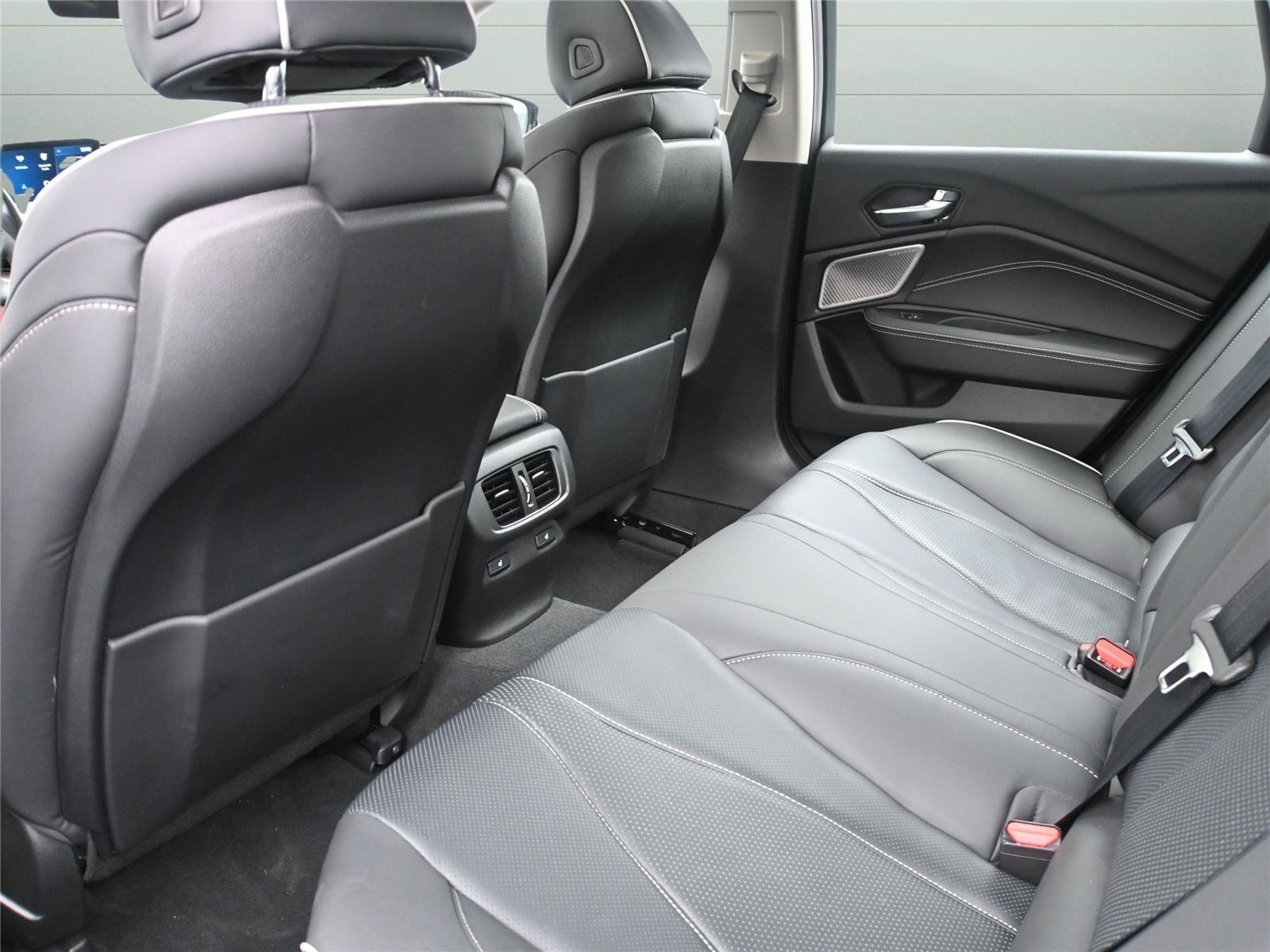 Certified 2023 Acura TLX SH-AWD w/ Advance Package image 12