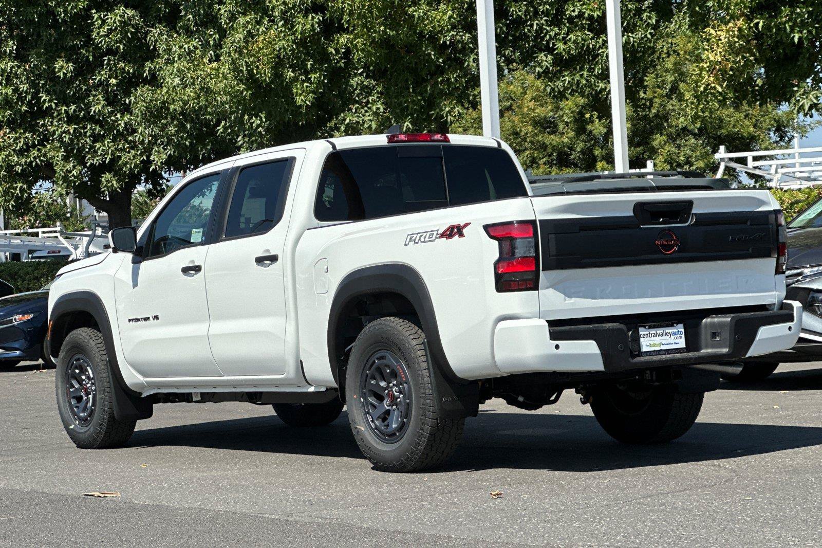 New 2027 Nissan Frontier PRO-4X w/ Pro Premium Package AWD/4WD image 5