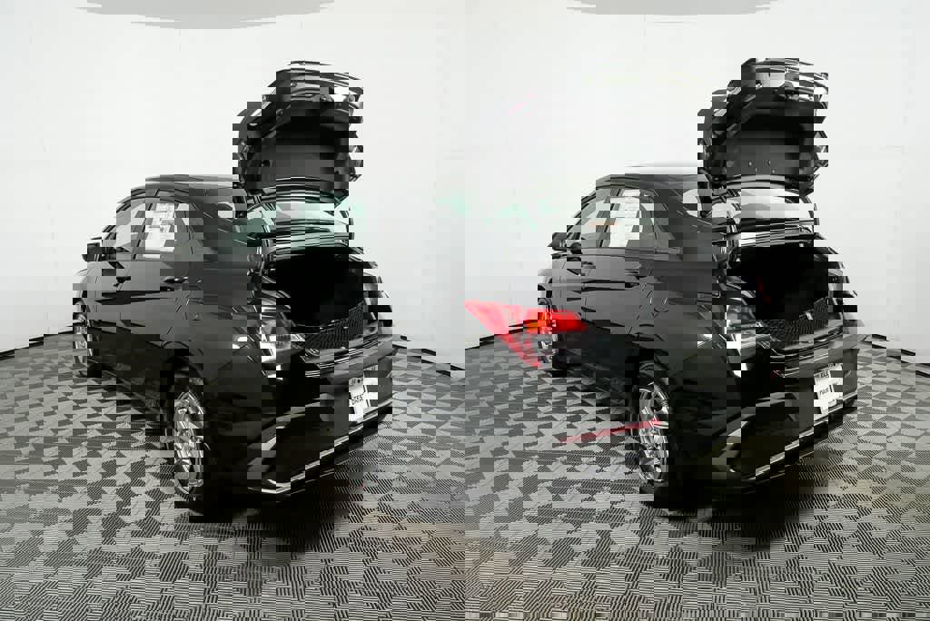 New 2026 Hyundai Elantra SE image 9