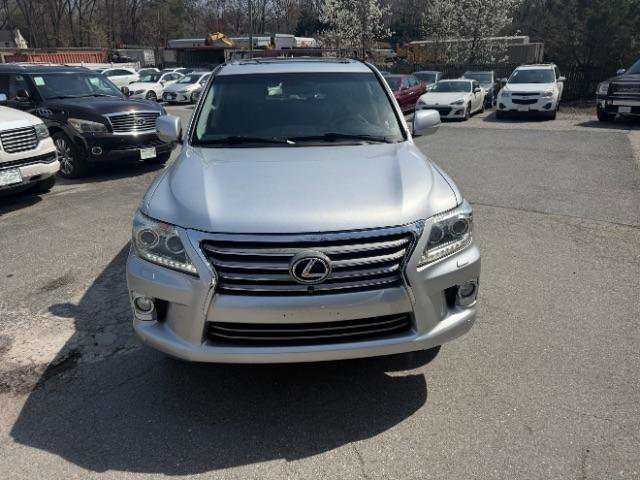 Used 2013 Lexus LX 570 4WD image 10