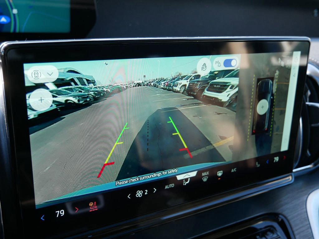 Used 2025 Ford Expedition Max Platinum image 26