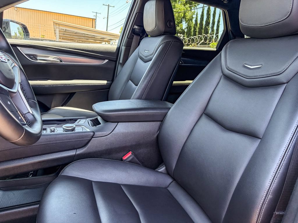 Certified 2024 Cadillac XT5 Luxury FWD image 38