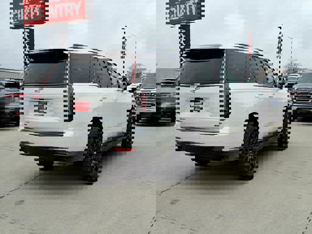 Used 2023 Cadillac Escalade Sport Platinum w/ LPO, ONYX Package image 6