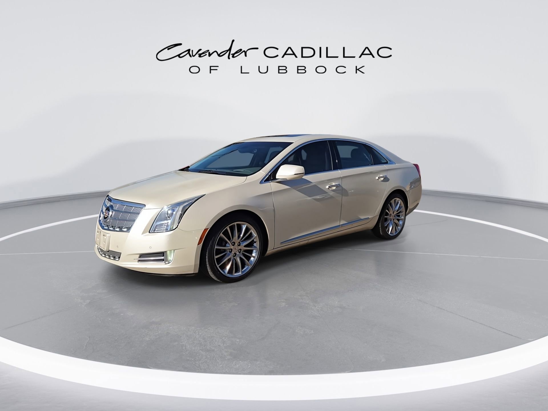 Used 2013 Cadillac XTS Platinum AWD/4WD image 4