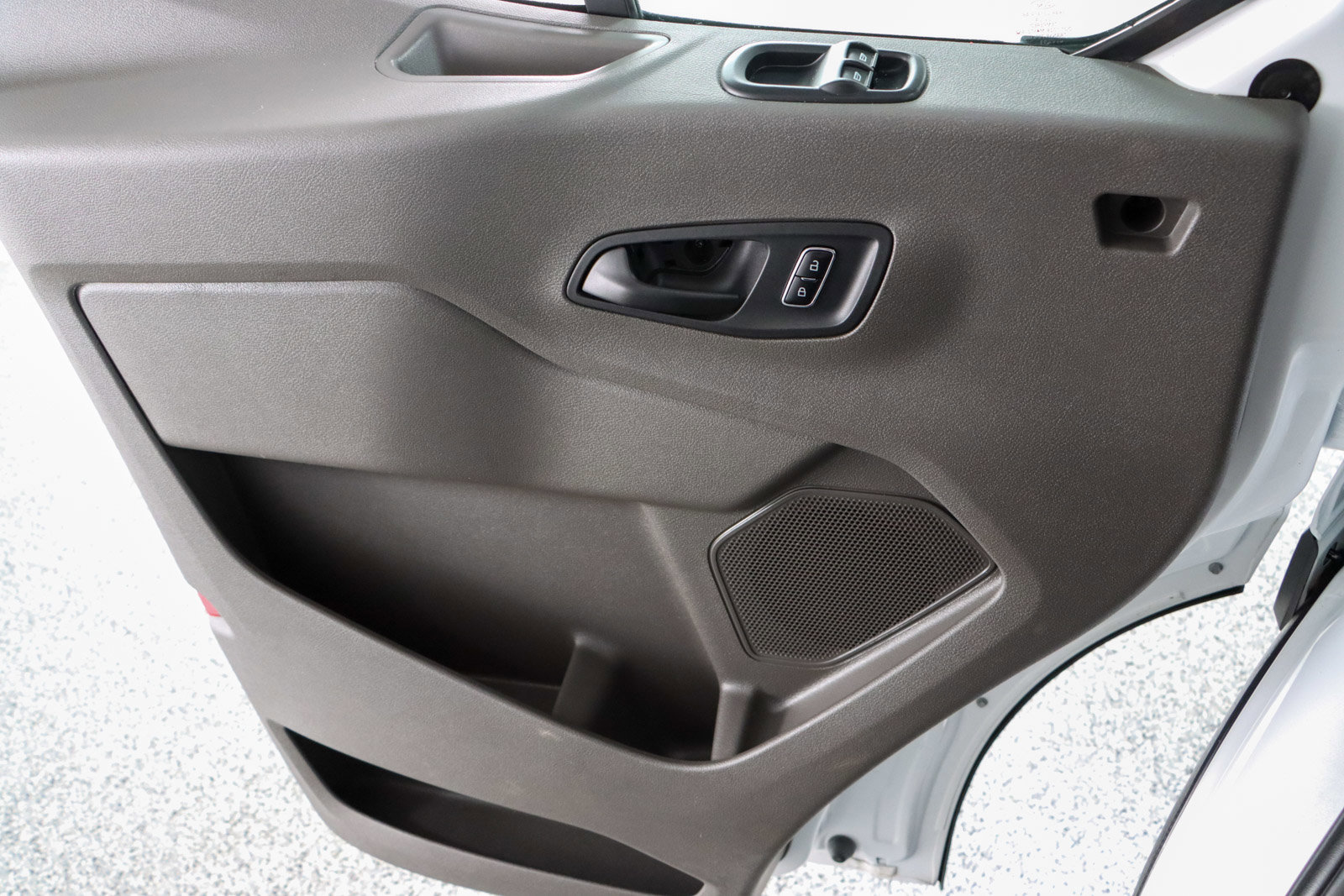 Used 2023 Ford Transit 350 XLT image 21