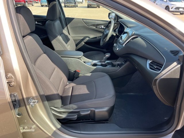 Used 2024 Chevrolet Malibu LT image 52