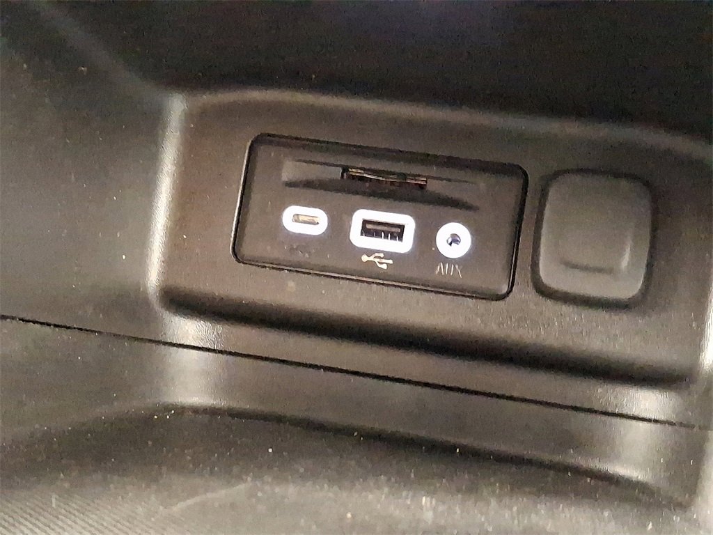 Certified 2024 Chevrolet Equinox RS image 25