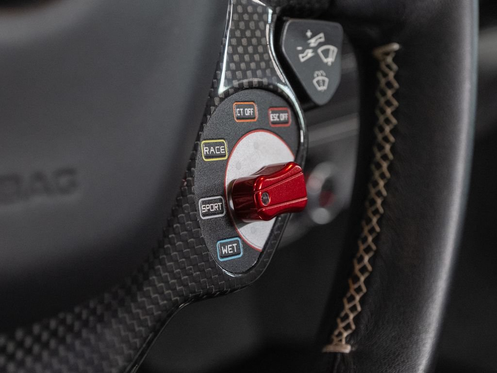 Used 2018 Ferrari 488 GTB RWD image 23