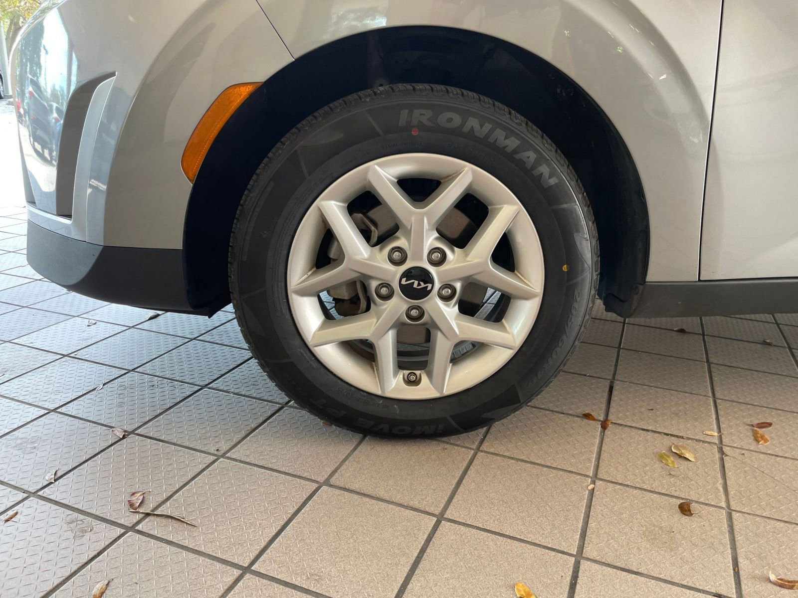 Used 2025 Kia Soul LX w/ LX Technology Package image 24