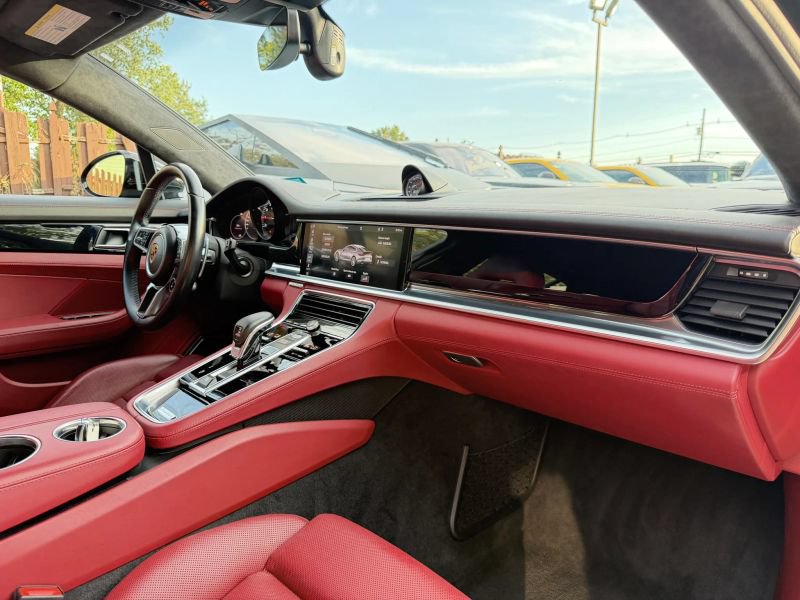 Used 2017 Porsche Panamera Turbo AWD/4WD image 32