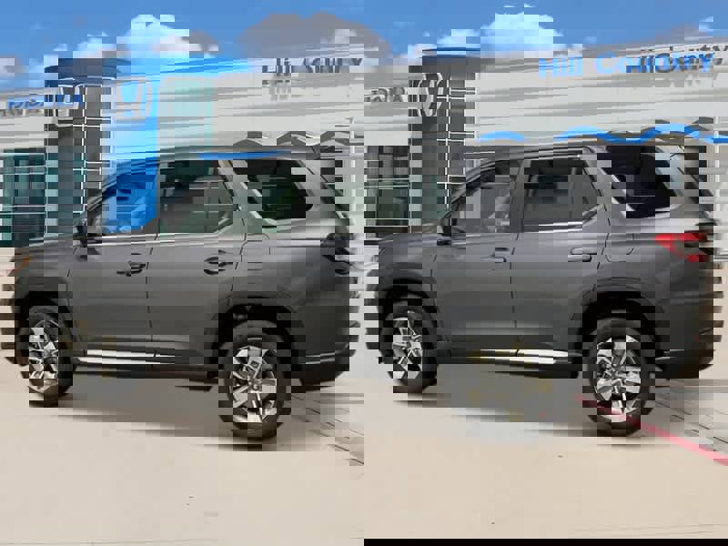 New 2025 Honda Pilot EX-L image 2