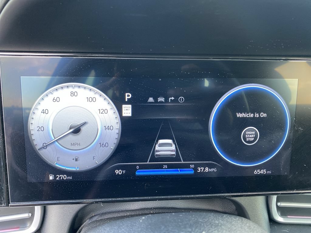 Certified 2025 Hyundai Elantra SEL FWD image 35