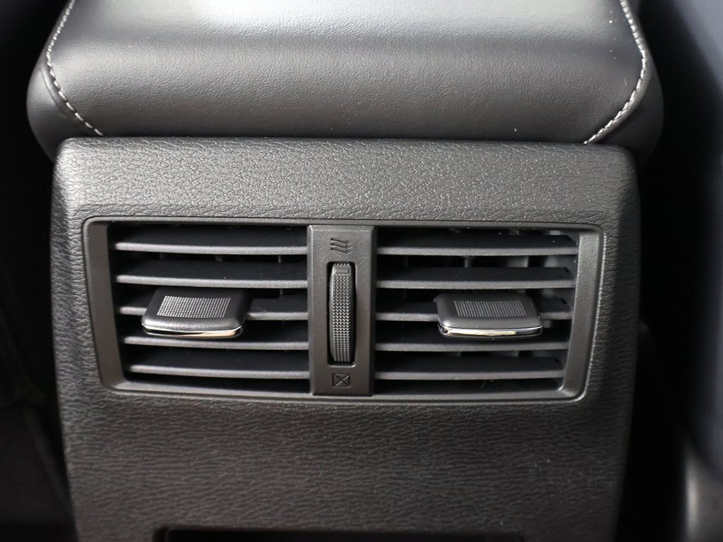New 2025 Mitsubishi Outlander SE image 58