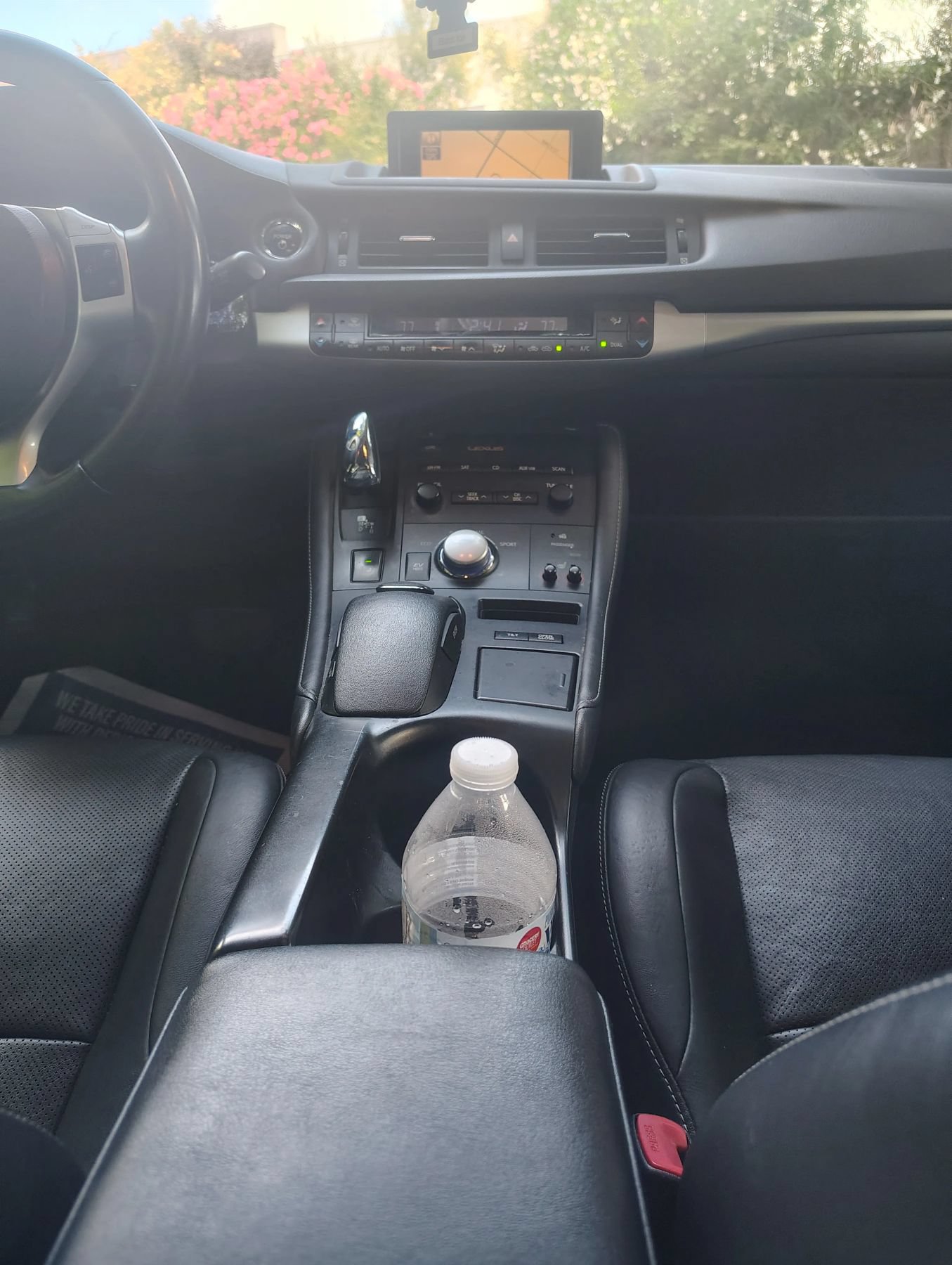 Used 2012 Lexus CT 200h Premium w/ Leather Pkg FWD image 15