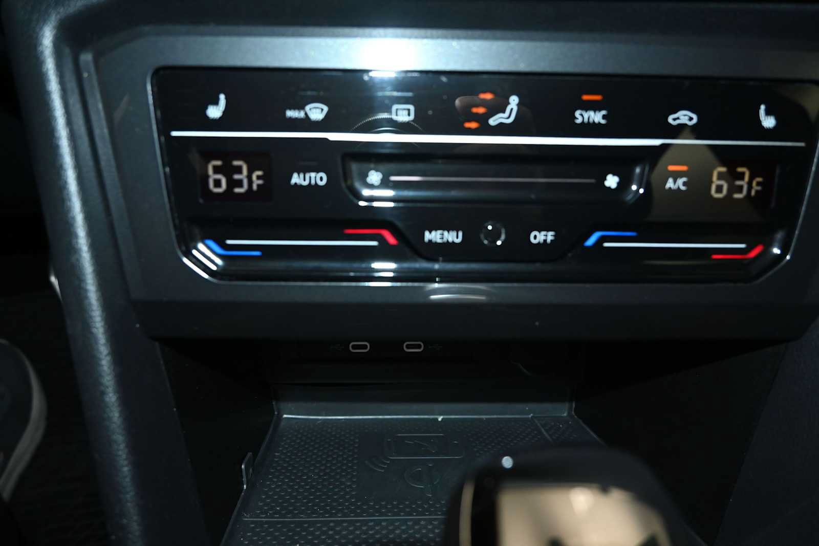 Used 2022 Volkswagen Tiguan SE R-Line AWD/4WD image 14