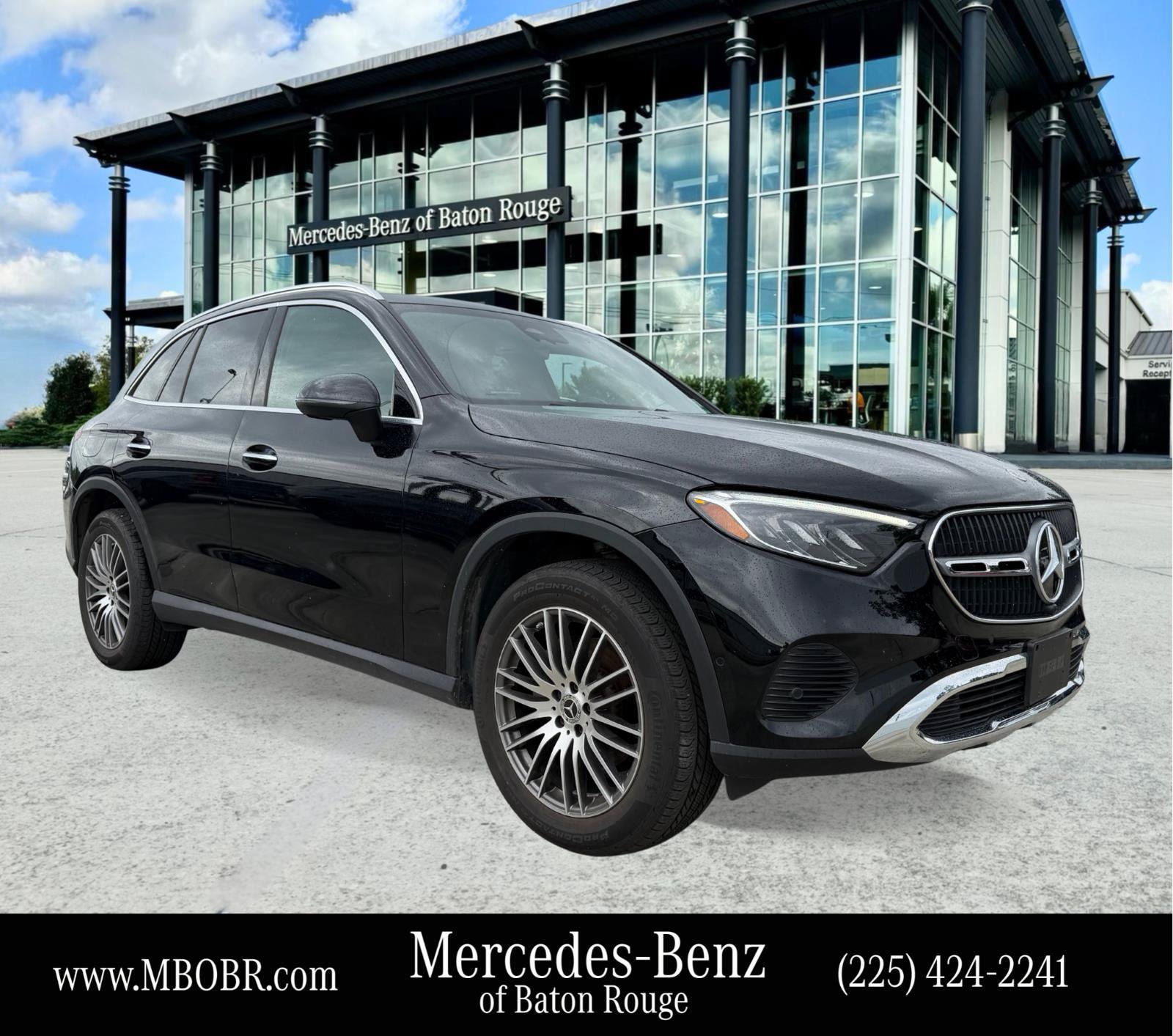Used 2025 Mercedes-Benz GLC 300 4MATIC image 1
